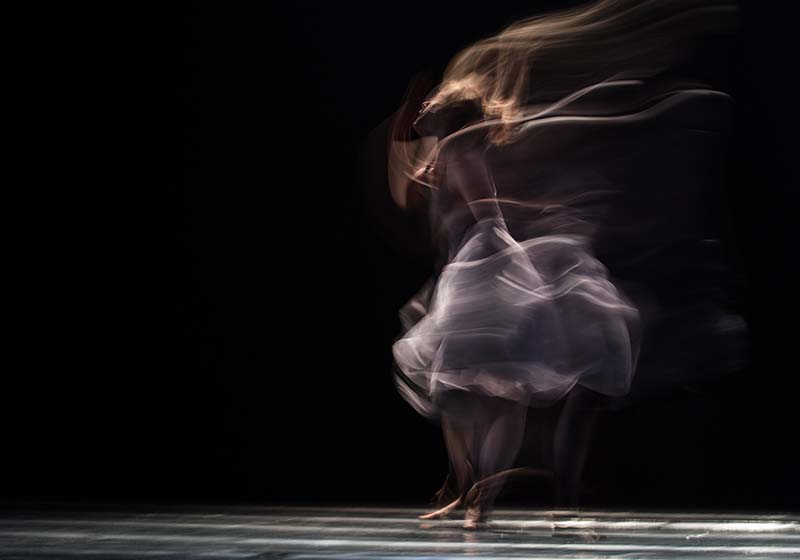 Bulli Community Centre dance and be grateful classes. Girl dancing